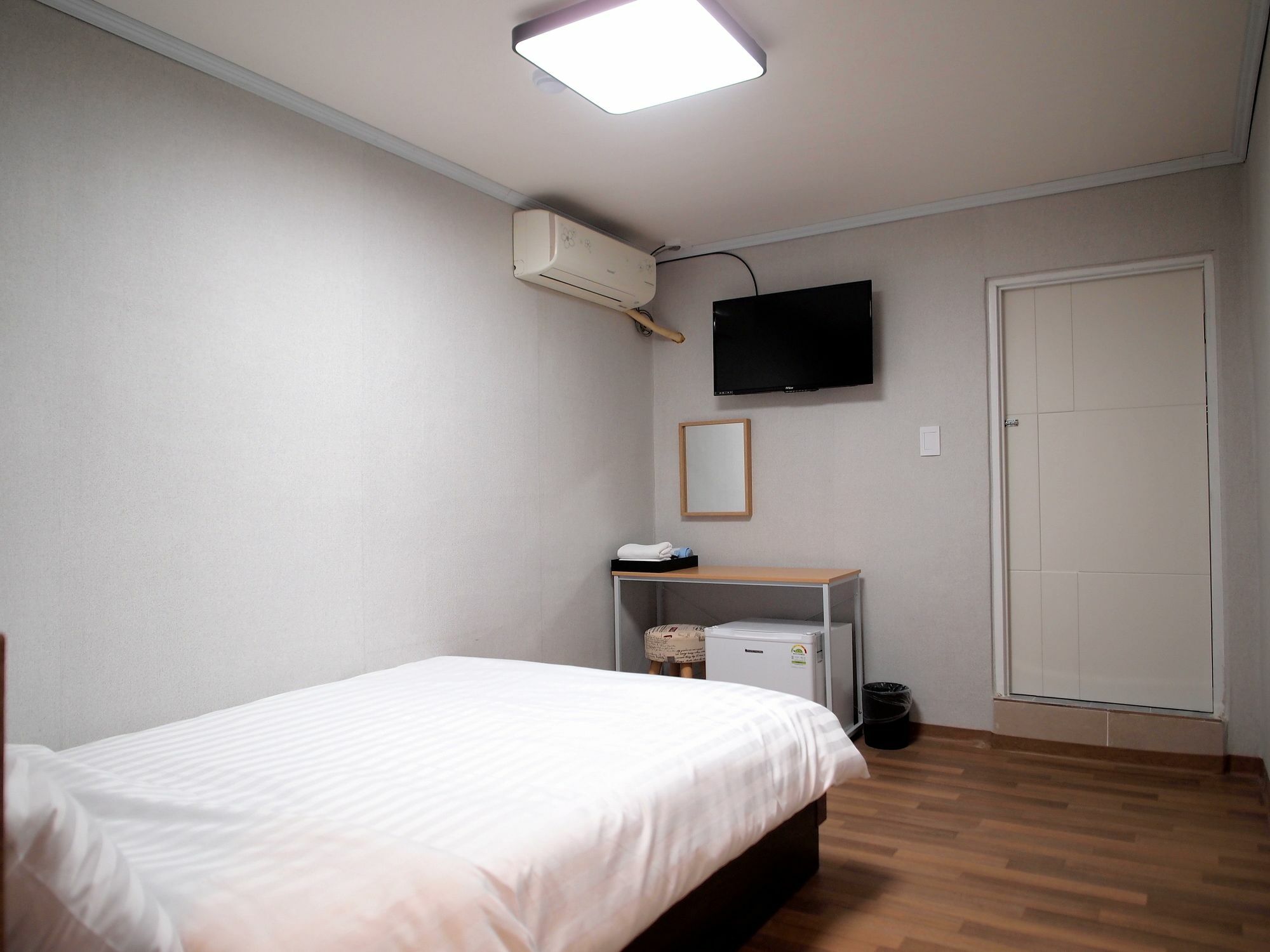 Hostel Gaon Sinchon Soul Exteriér fotografie